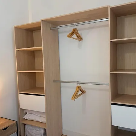 La Cour Des Bancs * Saint-Jean-d'Angely