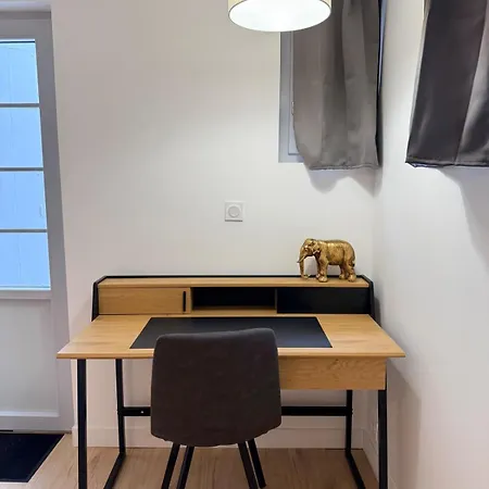 Apartment La Cour Des Bancs