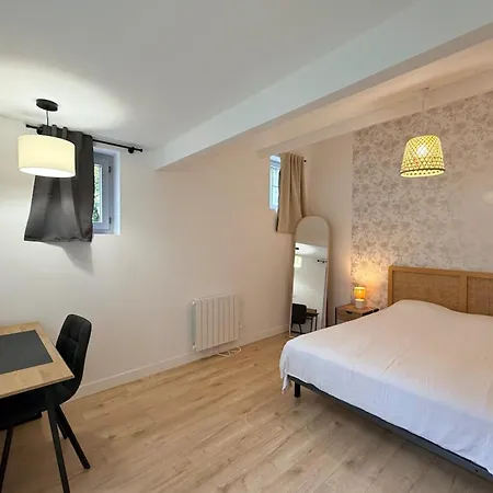 La Cour Des Bancs Saint-Jean-d'Angely