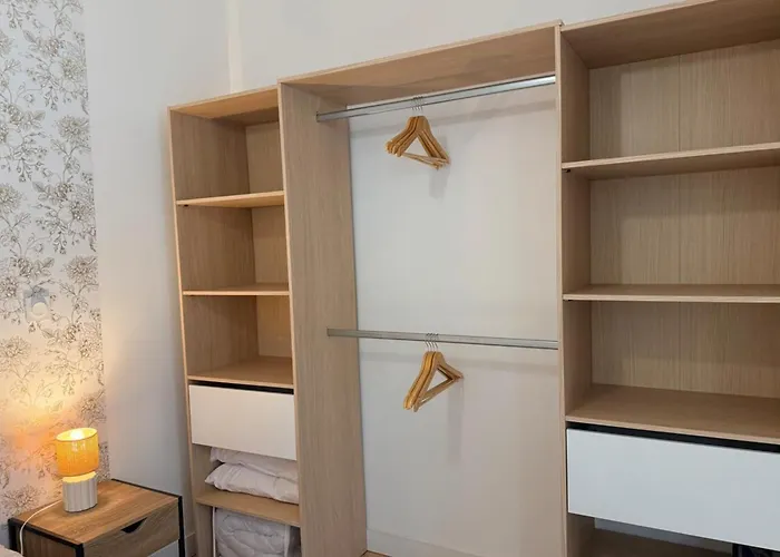 La Cour Des Bancs * Saint-Jean-d'Angely